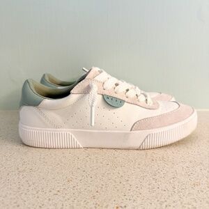 Reef lay day seas women's leather sneakers, size 8